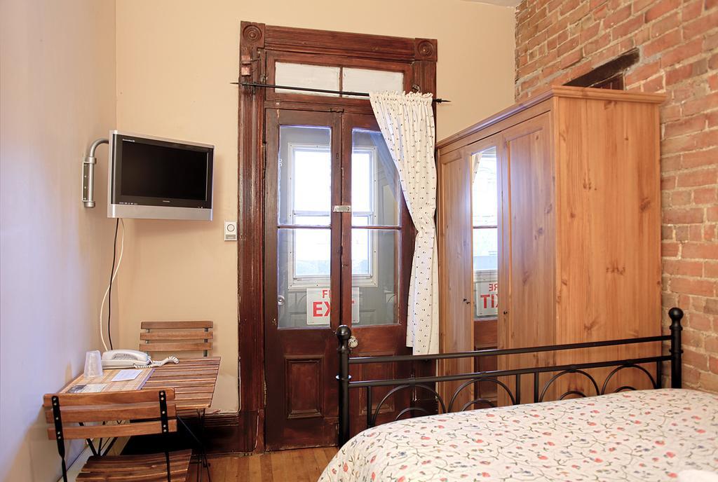 Gite University Bed And Breakfast Montreal Cameră foto